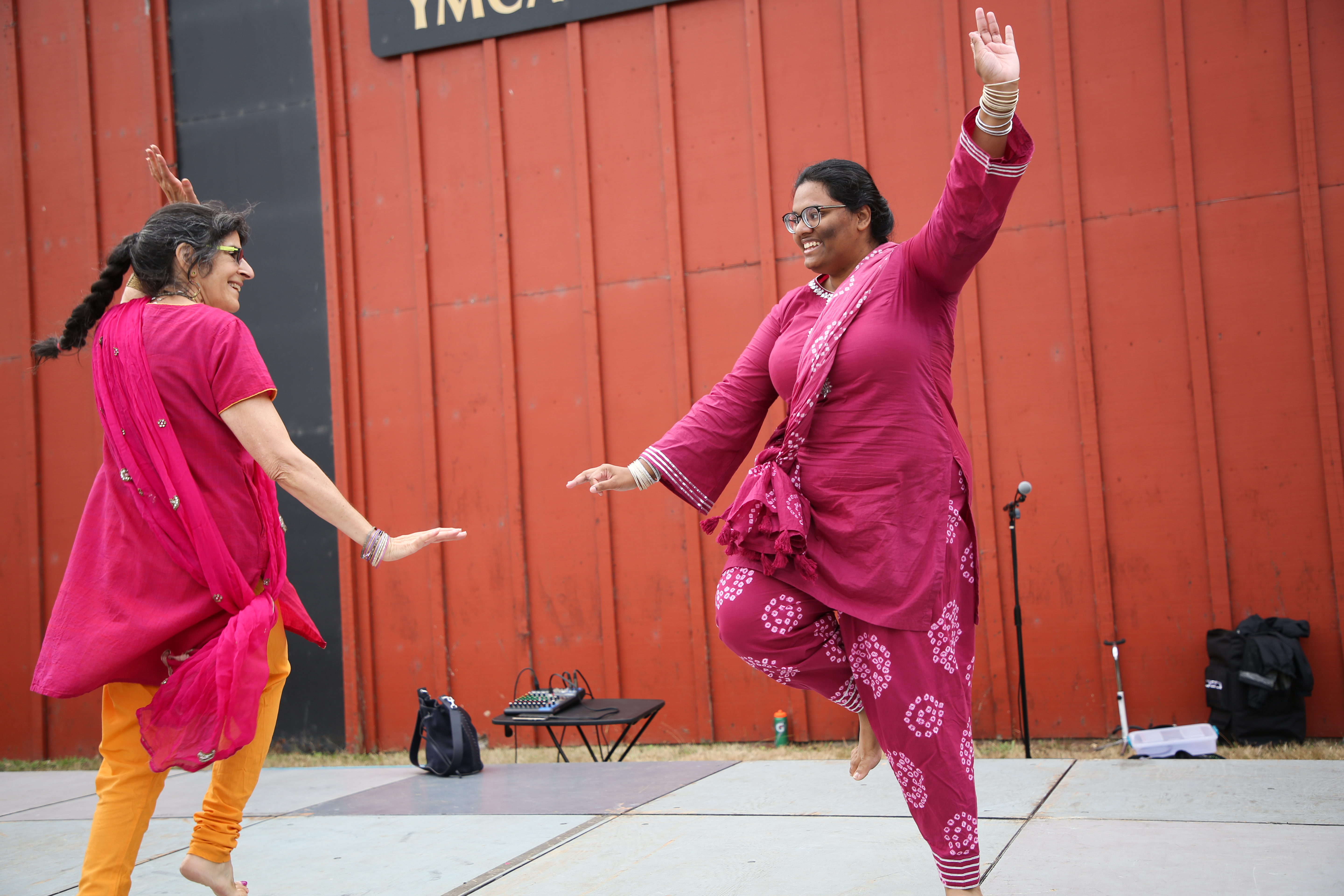 eugene bhangra dancers perform at the welcoming festival